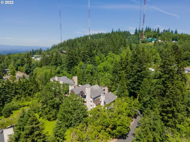 MLS: 22360595 Condo For Sale