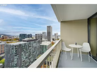 Photo #3: 22360883 Listing