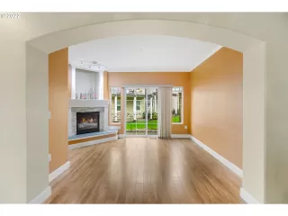 Photo #3: 22361095 Listing 