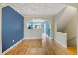 Photo #6: 22361095 Listing 