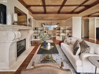 Photo #2: 22361369 Listing