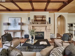 Photo #3: 22361369 Listing