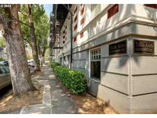 Photo #1: 22361491 Listing