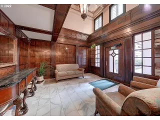 Photo #5: 22361491 Listing