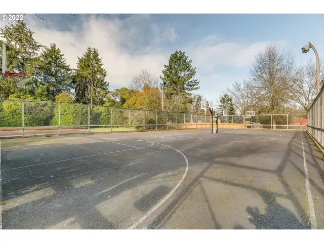 MLS: 22362708 Condo For Sale