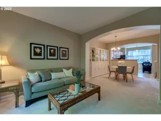 Photo #6: 22365634 Listing 