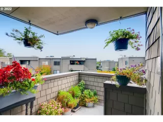 Photo #2: 22365669 Listing