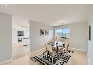 Photo #3: 22365669 Listing