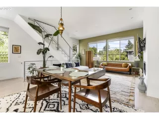 Photo #2: 22366457 Listing