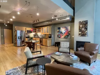 Photo #2: 22367397 Listing