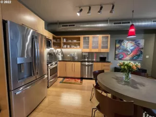 Photo #4: 22367397 Listing