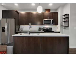 Photo #4: 22367665 Listing