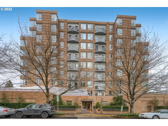 MLS: 22367709 Condo For Sale