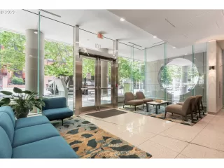 Photo #4: 22367770 Listing