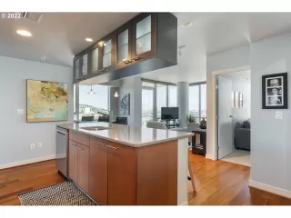 Photo #6: 22367770 Listing