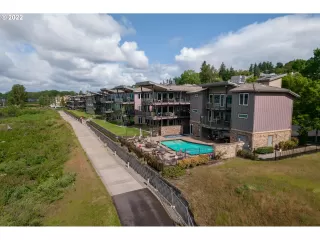 Photo #2: 22369394 Listing