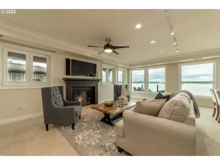 Photo #4: 22369394 Listing