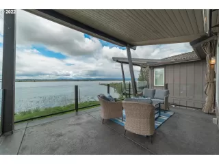 Photo #5: 22369394 Listing