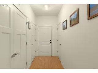 Photo #4: 22369641 Listing