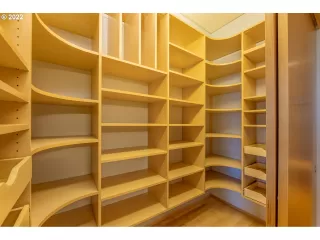 Photo #3: 22369839 Listing