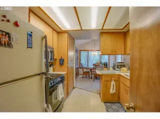 Photo #5: 22369848 Listing 