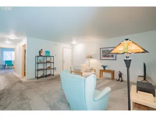 Photo #3: 22370059 Listing