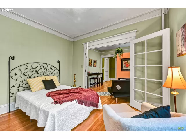 MLS: 22371290 Condo For Sale