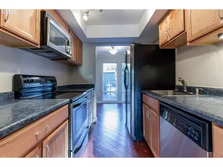 Photo #4: 22371561 Listing 