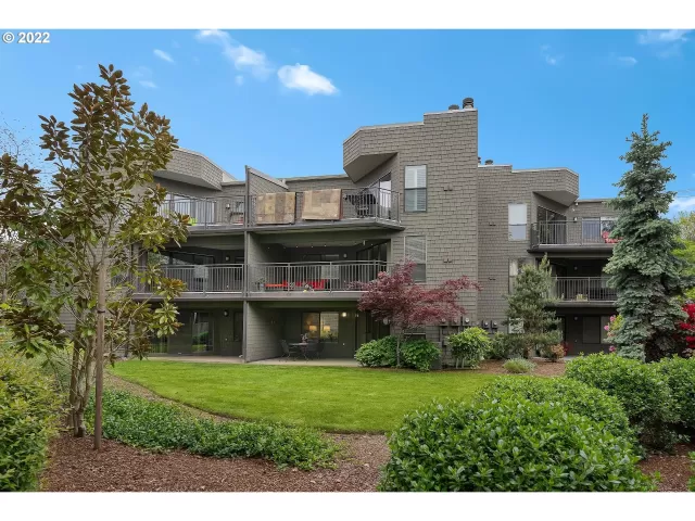 MLS: 22371973 Condo For Sale