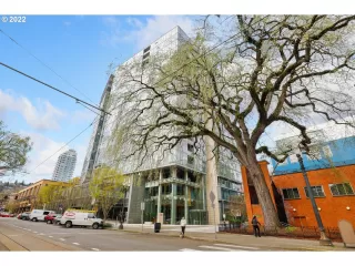 Photo #1: 22371990 Listing 