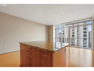 Photo #3: 22371990 Listing 