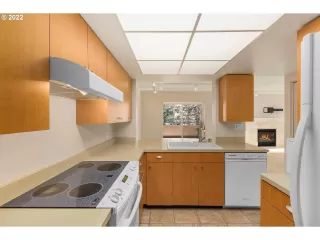 Photo #1: 22372329 Listing