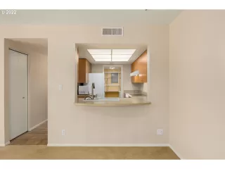 Photo #3: 22372329 Listing