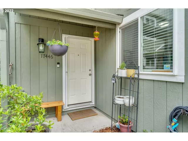 MLS: 22375326 Condo For Sale