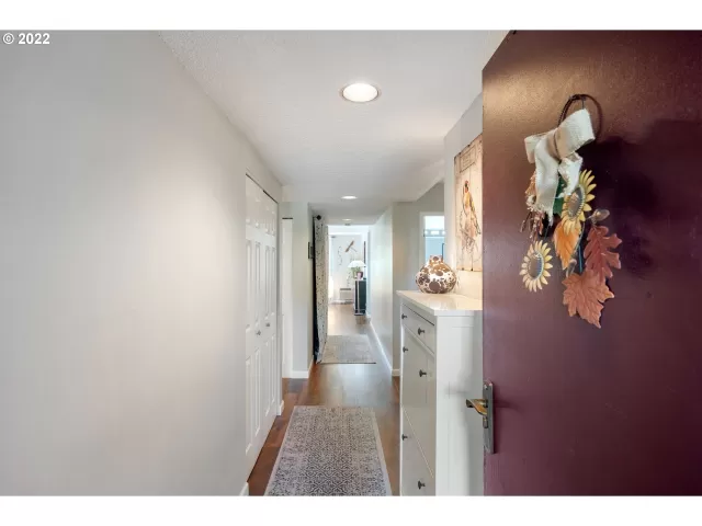 MLS: 22375998 Condo For Sale