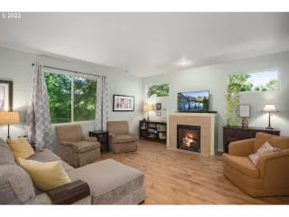 Photo #4: 22376329 Listing 