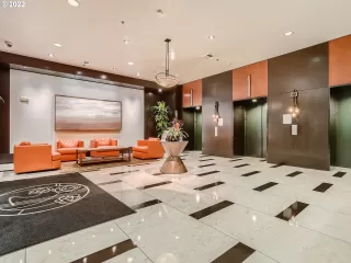 Photo #2: 22376386 Listing 