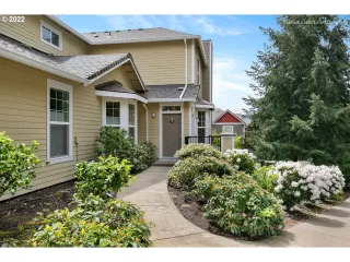 Photo #2: 22376418 Listing