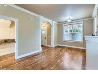 Photo #5: 223769058 Listing 