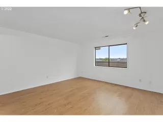 Photo #1: 22377842 Listing