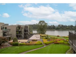 Photo #4: 22377842 Listing