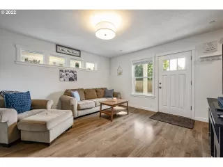 Photo #3: 22377850 Listing