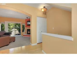 Photo #3: 22377966 Listing