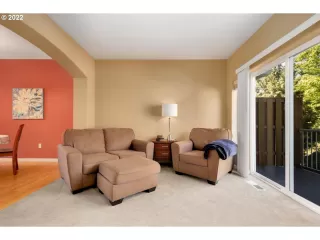 Photo #6: 22377966 Listing