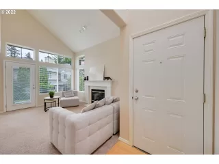 Photo #4: 22378459 Listing 