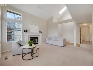 Photo #5: 22378459 Listing 