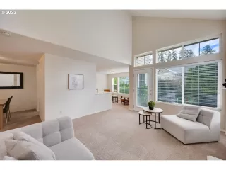 Photo #6: 22378459 Listing 