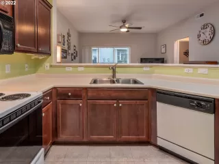 Photo #6: 22380267 Listing 