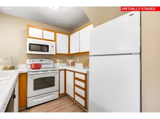 Photo #4: 22380392 Listing 