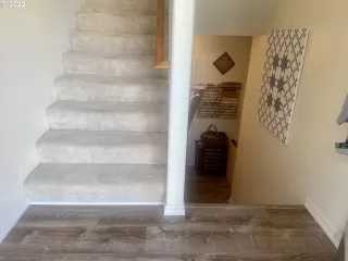 Photo #3: 22381317 Listing